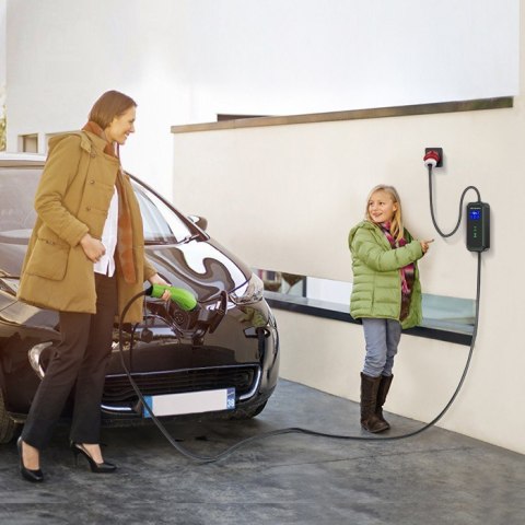 Mobilna ładowarka do samochodu elektrycznego EV z regulacją 2w1 Typ2 | 7kW | 230V | CEE 3 PIN | WiFi | LCD | Przenosna | Wallbo Qoltec Mobilna ładowarka do samochodu elektrycznego EV z regulacją 2w1 Typ2 | 7kW | 230V | CEE 3 PIN | WiFi | LCD | Przenosna | Wallbo Qoltec