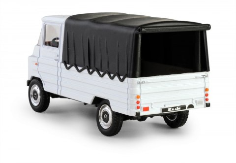 Pojazd PRL Żuk biały