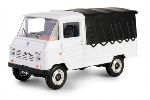 Pojazd PRL Żuk biały