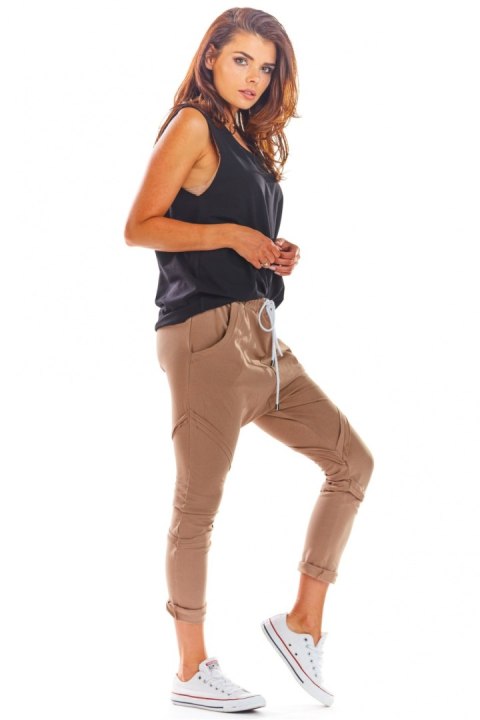 Spodnie Dresowe Model M217 Beige - Infinite You Spodnie Dresowe Model M217 Beige - Infinite You