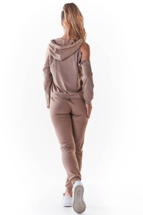 Spodnie Dresowe Model M240 Beige - Infinite You Spodnie Dresowe Model M240 Beige - Infinite You