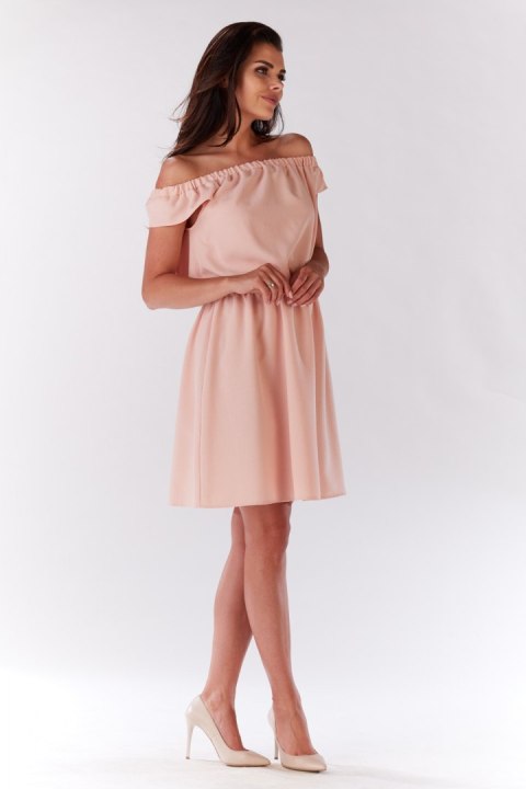 Sukienka Model M136 Powder Pink - Infinite You Sukienka Model M136 Powder Pink - Infinite You