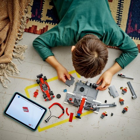Klocki City 60443 F1 Pit stop i mechanicy z bolidem Ferrari LEGO