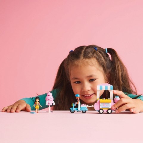 Klocki Friends 42643 Stoisko z watą cukrową i skuter LEGO