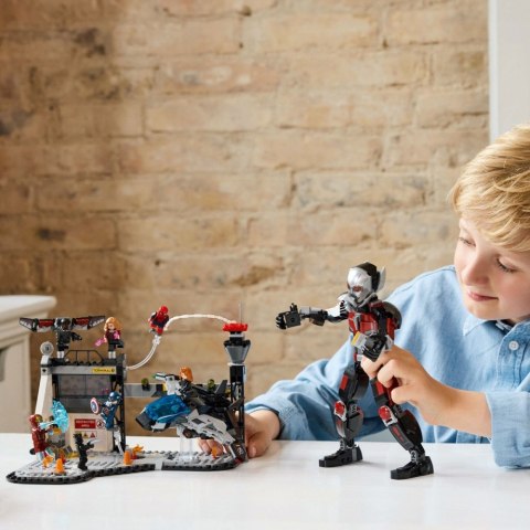 Klocki Super Heroes 76314 Kapitan Ameryka: Wojna bohaterów - bitwa LEGO