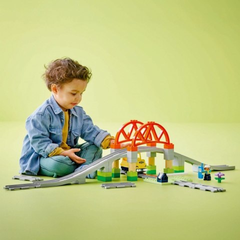 Klocki DUPLO 10426 Most i tory kolejowe - zestaw rozszerzający LEGO