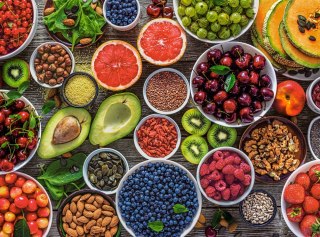 Puzzle 2000 elementów Table Full of Superfood Castor