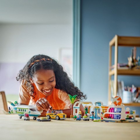 Klocki Friends 42656 Samolot i lotnisko w mieście Heartlake LEGO