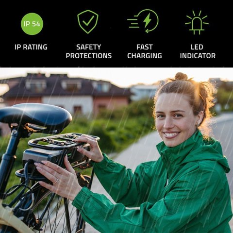 Ładowarka do roweru skutera elektrycznego 36V | 42V | 2A | 5.5*2.5 + wodoodporna + kabel zasilający Qoltec