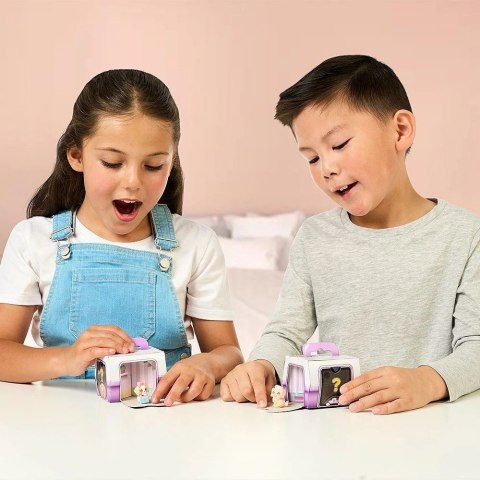 Zestaw Little Live Pets - Families display 8 sztuk Cobi