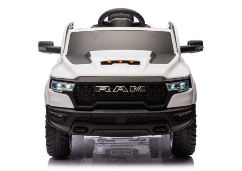 LEAN CARS Auto Na Akumulator ZB618 Dodge Ram Biały LEAN CARS Auto Na Akumulator ZB618 Dodge Ram Biały