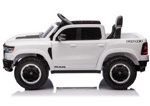 LEAN CARS Auto Na Akumulator ZB618 Dodge Ram Biały LEAN CARS Auto Na Akumulator ZB618 Dodge Ram Biały