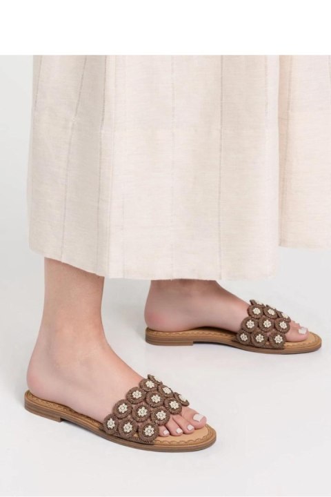 Sandał Klapki Model Elegance Kwiaty GQ8-057 Beige Khaki - Inello Sandał Klapki Model Elegance Kwiaty GQ8-057 Beige Khaki - Inello