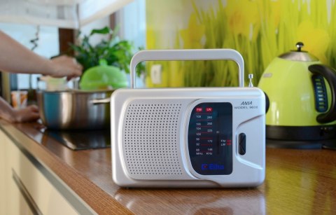 Radio ANIA Srebrny Eltra