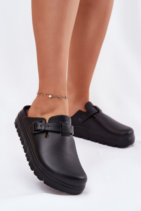 Sandał Klapki Model Larinie 25SD97-8523 Black - Step in style Sandał Klapki Model Larinie 25SD97-8523 Black - Step in style