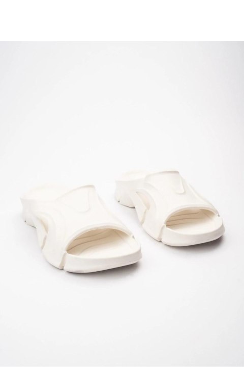 Sandał Klapki Model Nova FoamCLS-205 White - Inello Sandał Klapki Model Nova FoamCLS-205 White - Inello