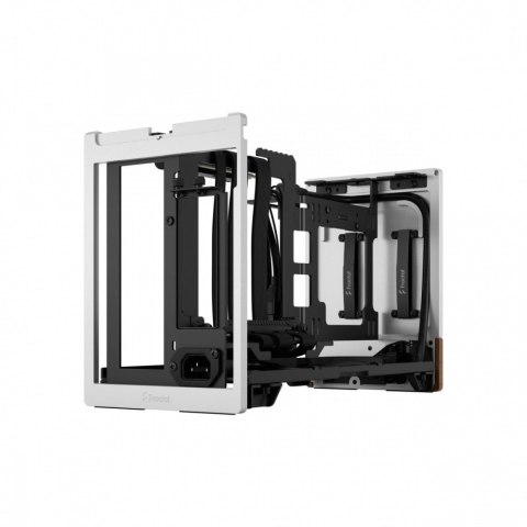 Obudowa Terra Srebrna Fractal Design