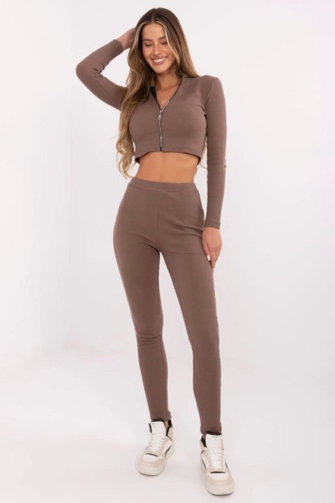 Spodnie Komplet Model RV-KMPL-7304.83 Brown - Rue Paris
