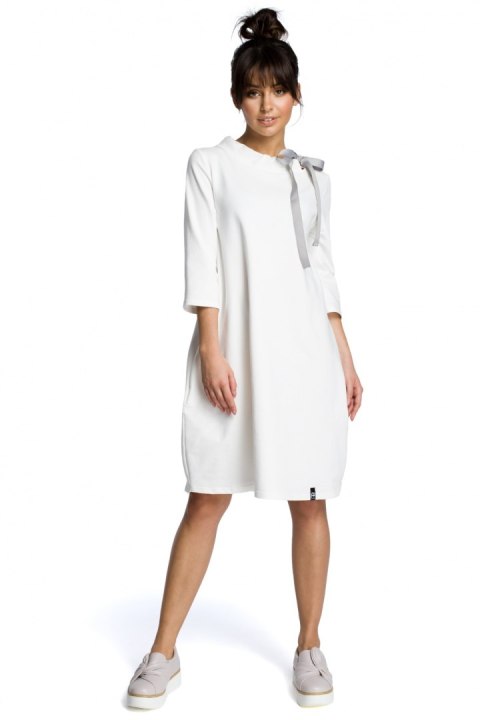 Sukienka Model B070 Ecru - BeWear Sukienka Model B070 Ecru - BeWear