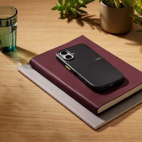 Etui Beats Rugged zgodne z MagSafe i panelem Sterowanie aparatem do iPhonea 17 - himalajska czerń Apple