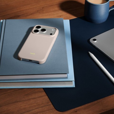 Etui Beats zgodne z MagSafe i panelem Sterowanie aparatem do iPhonea 17 Pro - boksytowy beżowy