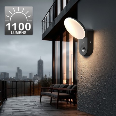 Lampa ścienna LED z czujnikiem PIR MCE367