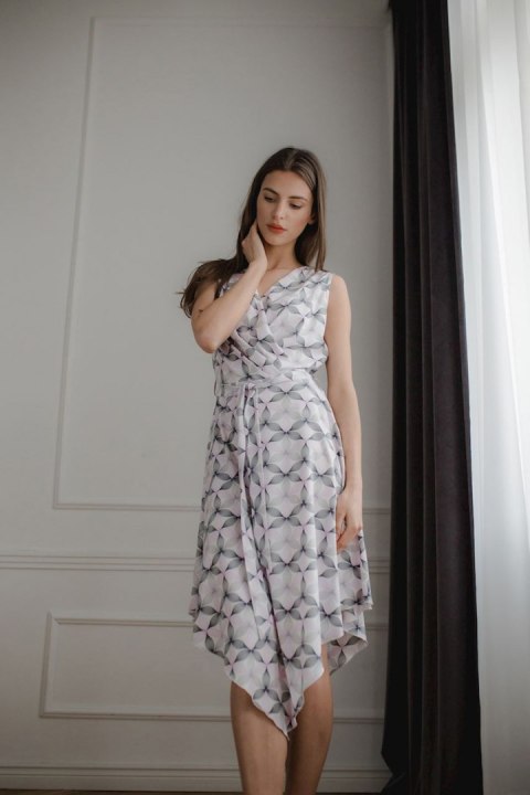 Sukienka Model L080 Wzór 113 - Lenitif Sukienka Model L080 Wzór 113 - Lenitif