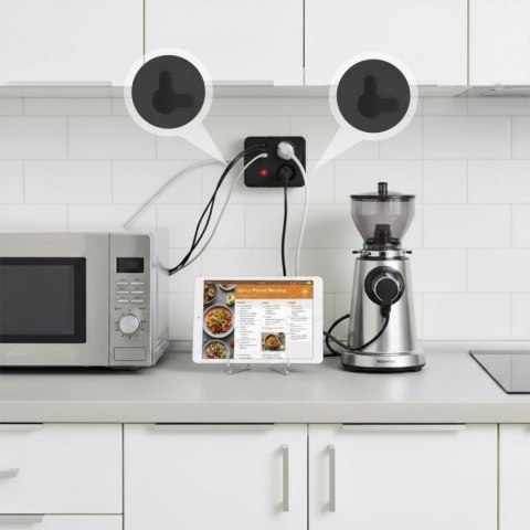 Listwa zasilająca MCE388 B 2 gniazda, 3xUSB, 110-240V AC 50/60Hz, 2.1A max 2500W, 3m czarna