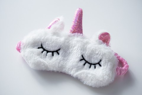 Maskotka interaktywna Playshifu Zeezee Jednorożec