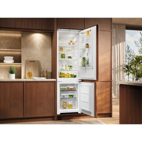 Chłodziarko-zamrażarka BI ENS3SE18S