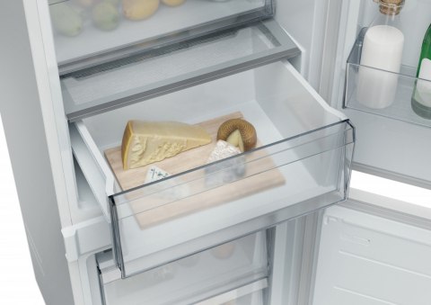 Chłodziarko-zamrażarka do zabudowy CNBQT3518E