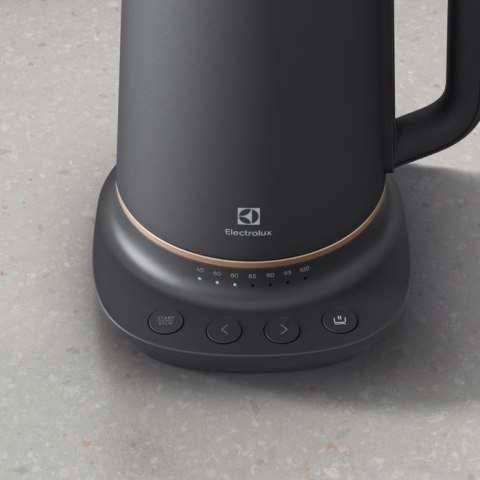 Czajnik bezprzewodowy Explore 7 E7K1-6BP