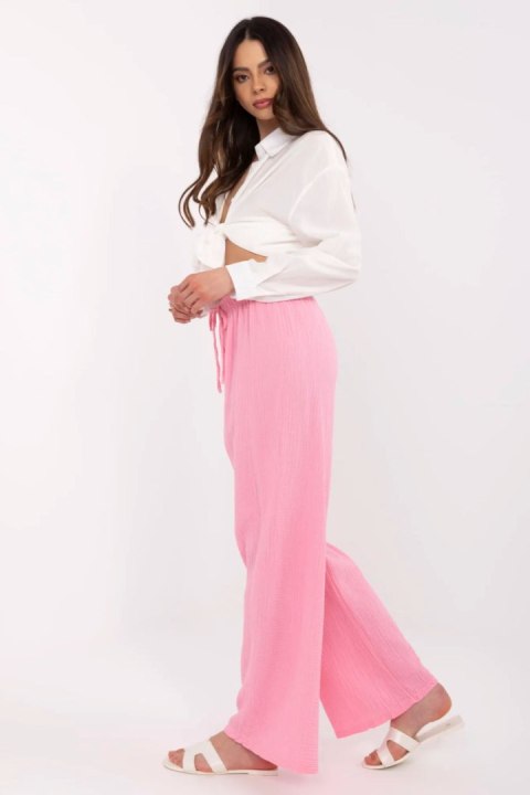 Spodnie Damskie Model TW-SP-BI-3204.70 Pink - Och Bella Spodnie Damskie Model TW-SP-BI-3204.70 Pink - Och Bella