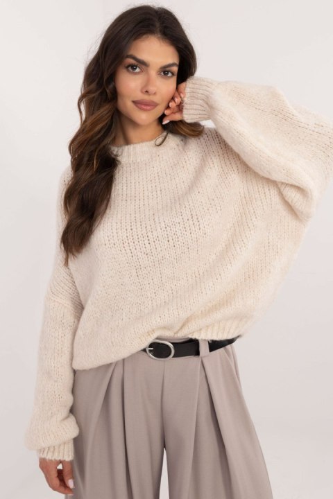 Sweter Damski Model TW-SW-BI-3565.69 Ecru - Och Bella Sweter Damski Model TW-SW-BI-3565.69 Ecru - Och Bella