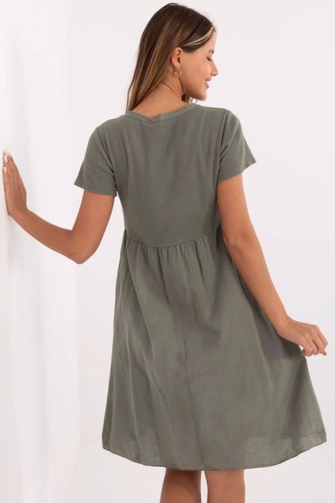 Sukienka Model DHJ-SK-25370.85 Khaki - Italy Moda Sukienka Model DHJ-SK-25370.85 Khaki - Italy Moda