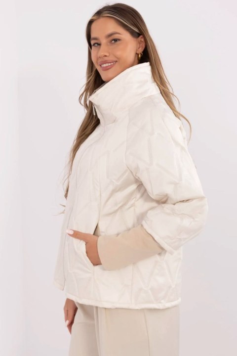 Kurtka Damska Model MI-KR-9002-1.74P Light Beige - Italy Moda Kurtka Damska Model MI-KR-9002-1.74P Light Beige - Italy Moda