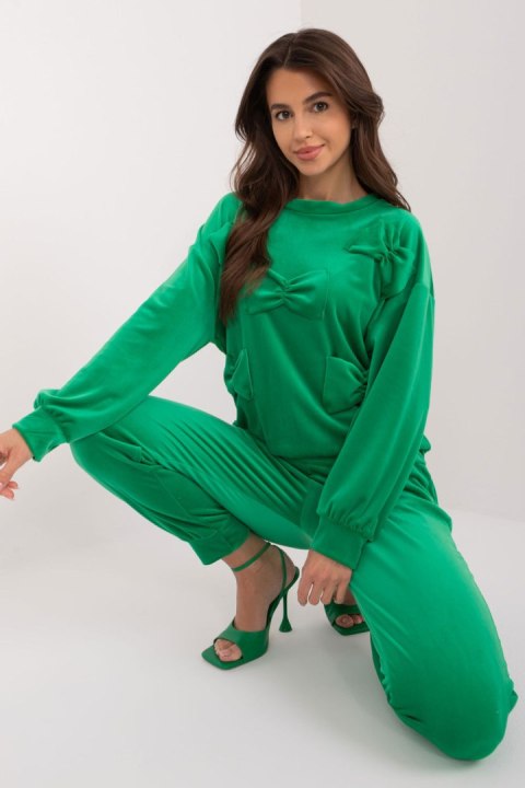 Spodnie Komplet Model DHJ-KMPL-8850.68 Green - Italy Moda Spodnie Komplet Model DHJ-KMPL-8850.68 Green - Italy Moda