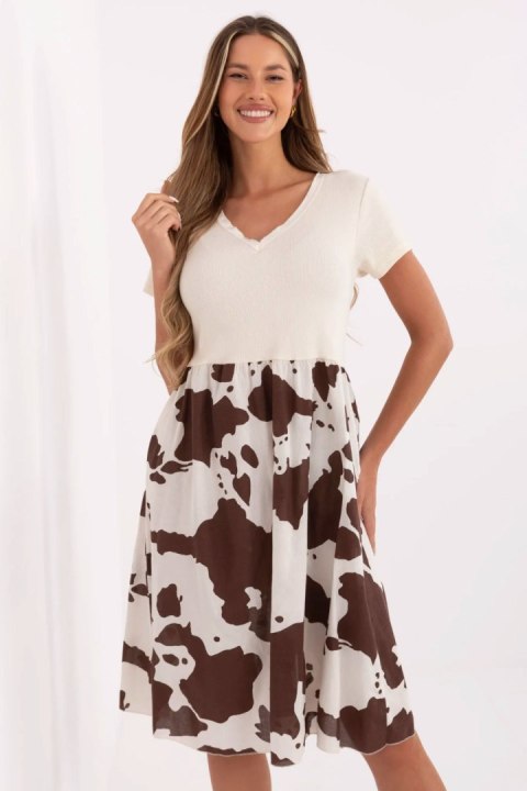 Sukienka Model DHJ-SK-253701.80 Light Beige - Italy Moda Sukienka Model DHJ-SK-253701.80 Light Beige - Italy Moda