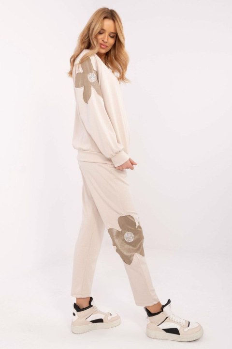 Spodnie Komplet Model MI-KMPL-M6122.60 Beige - Italy Moda Spodnie Komplet Model MI-KMPL-M6122.60 Beige - Italy Moda