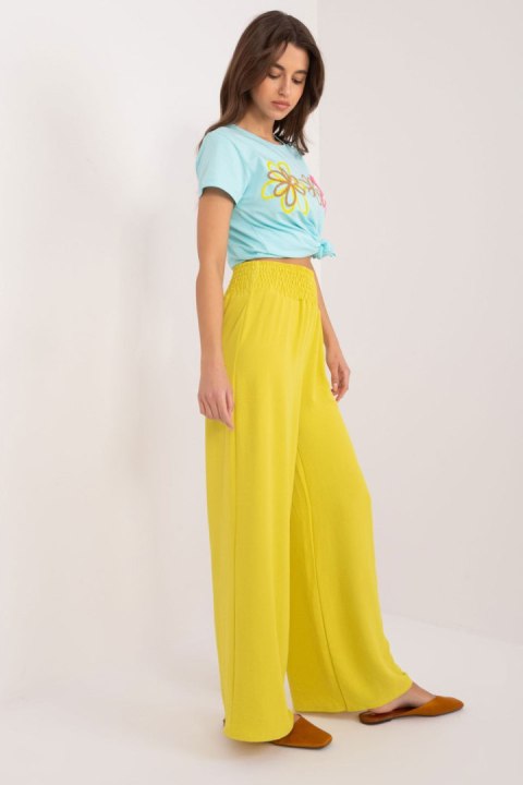 Spodnie Damskie Model DHJ-SP-8390.70 Dark Yellow - Italy Moda Spodnie Damskie Model DHJ-SP-8390.70 Dark Yellow - Italy Moda