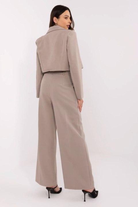 Spodnie Komplet Model DHJ-KMPL-A9019.68 Dark Beige - Italy Moda Spodnie Komplet Model DHJ-KMPL-A9019.68 Dark Beige - Italy Moda