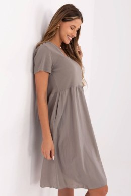 Sukienka Model DHJ-SK-25370.85 Dark Beige - Italy Moda