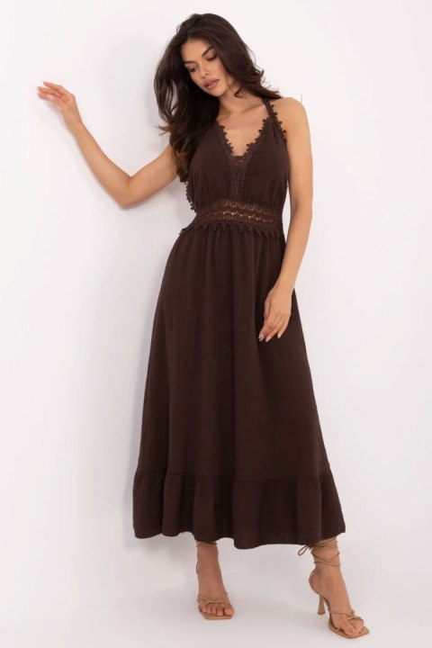 Sukienka Model MI-SK-88573.83 Dark Brown - Italy Moda Sukienka Model MI-SK-88573.83 Dark Brown - Italy Moda