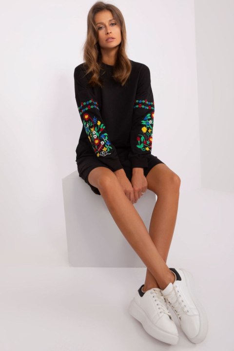 Sukienka Model RV-SK-8979.94P Black - Rue Paris Sukienka Model RV-SK-8979.94P Black - Rue Paris