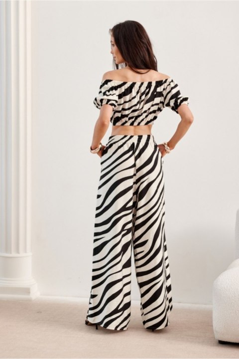 Bluzka Model Noemi BLU0215 L01 - Roco Fashion Bluzka Model Noemi BLU0215 L01 - Roco Fashion