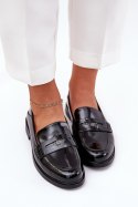 Mokasyny Model Vinceza 18100 Black Lakier - Step in style