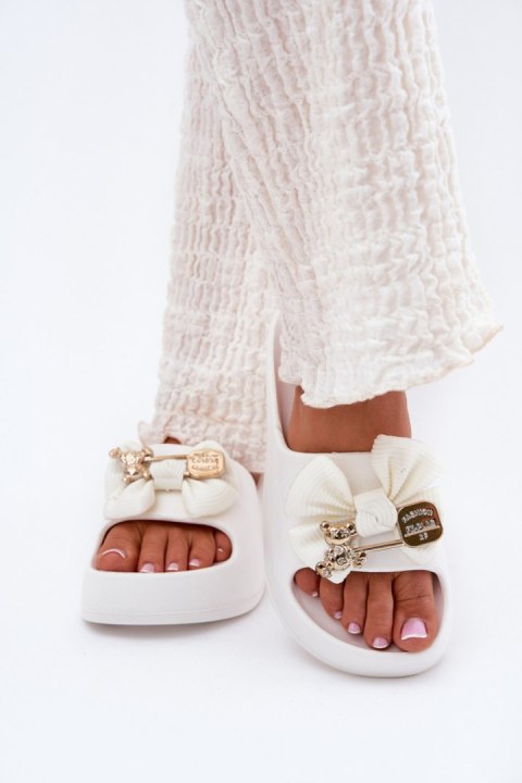 Sandał Klapki Model Marlize M560 White - Step in style Sandał Klapki Model Marlize M560 White - Step in style