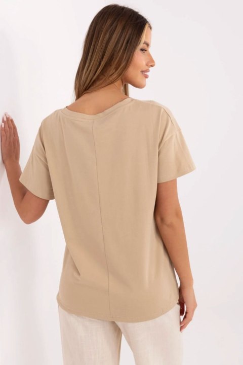 T-shirt Damski Model CLM-TS-1017.03 Camel - Factory Price T-shirt Damski Model CLM-TS-1017.03 Camel - Factory Price