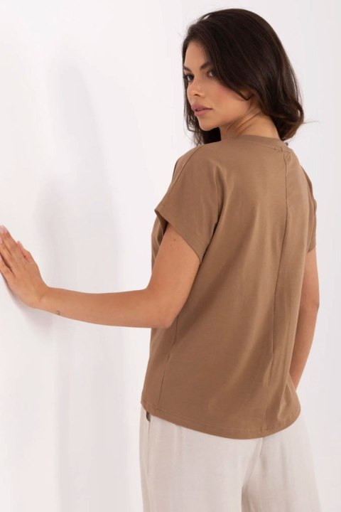 Tshirt Damski Model CLM-TS-1729.86 Light Brown - Factory Price Tshirt Damski Model CLM-TS-1729.86 Light Brown - Factory Price