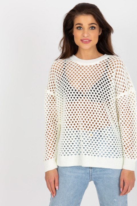 Sweter Damski Model BA-SW-9006.38P Ecru - Badu Sweter Damski Model BA-SW-9006.38P Ecru - Badu